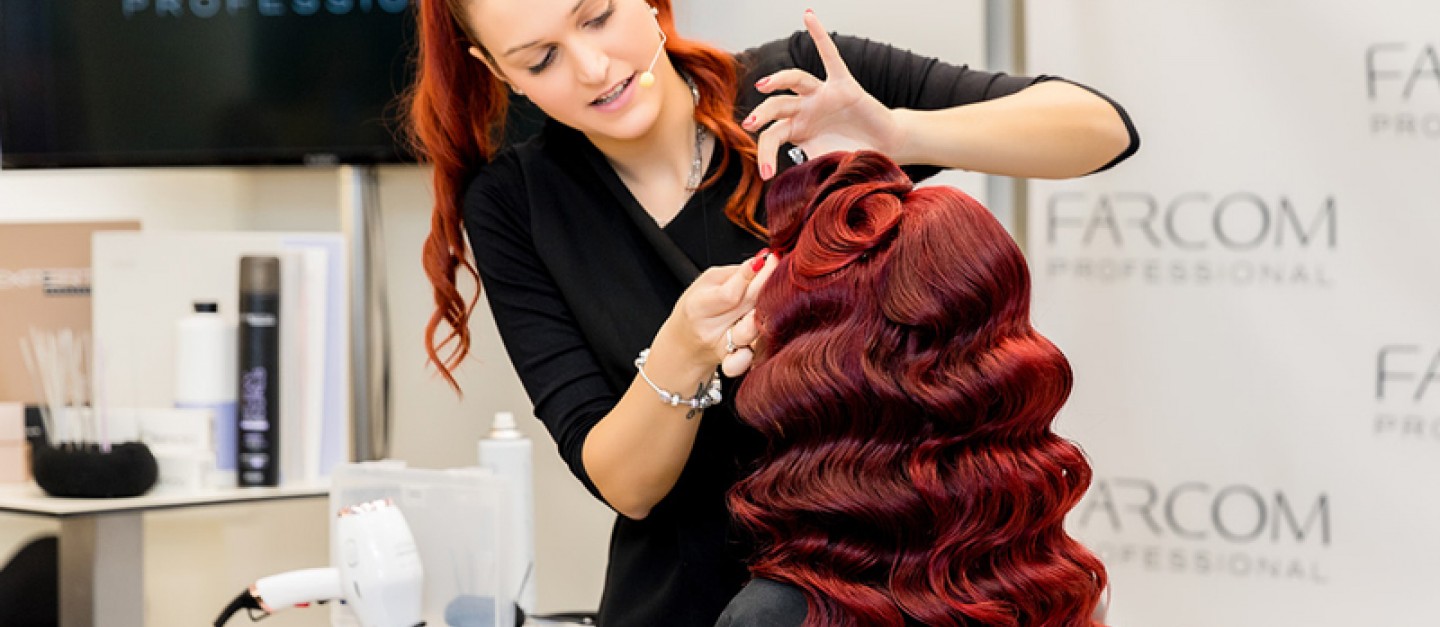 Farcom Professional – Εκπαιδευτικό Σεμινάριο Bridal & Evening Hairstyles